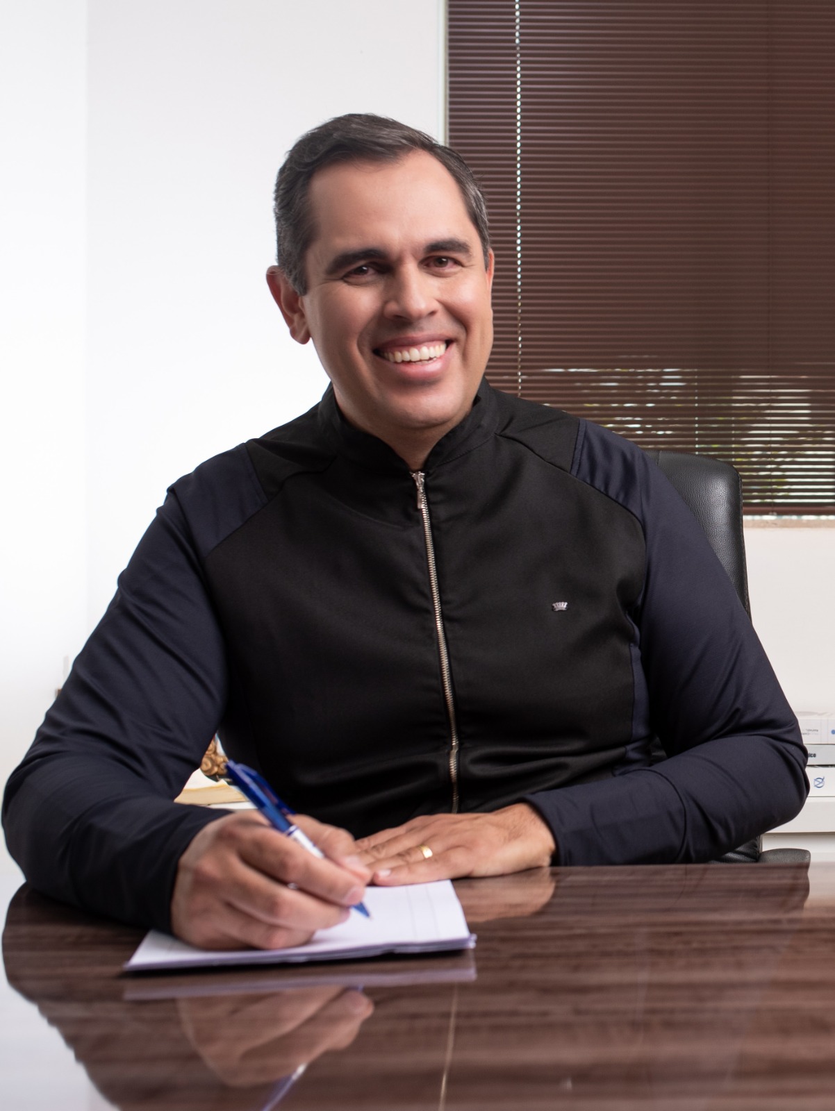 Dr. Ranieri Ferreira, especialista em Implantodontia na Davina Odontologia